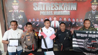 Photo of Viral di Media Sosial dan Meresahkan Masyarakat, Gangster Oknum Selatan Kota Diringkus Polisi Jombang