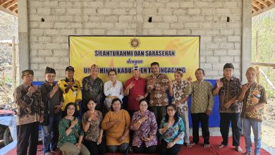 Photo of Calon Bupati Tulungagung Maryoto Bhirowo Sarasehan dengan Umat Hindu