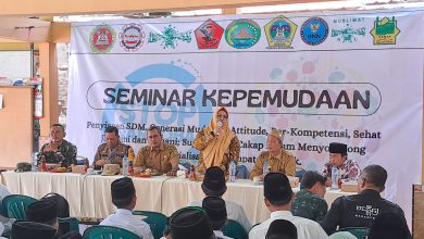 Photo of Plt. Bupati Gresik Hadiri Langsung Giat Seminar Kepemudaan di Desa Bedanten Bungah Songsong Dunia Industri