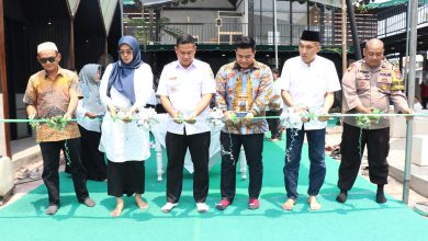 Photo of Resmikan Central Market Buyos Yosowilangun, Ketua DPRD Gresik Dukung Desa Mandiri