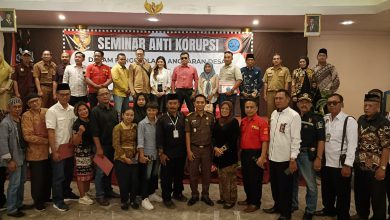 Photo of Gelar Seminar Anti Korupsi, Ini Pesan Ketua Komcab LP-KPK Blitar