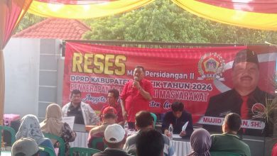 Photo of Disambati Berbagai Persoalan Saat Reses, Wakil Ketua DPRD Gresik, Mujid Riduan, S.H. Akan Perjuangkan Dan Selesaikan