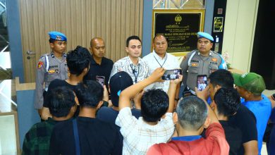 Photo of Mantan Kepala Desa Milyader Sekapuk Gresik Ditetapkan Tersangka Dugaan Penggelapan Aset Desa