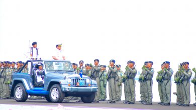 Photo of Komandan Puspenerbal Hadiri Upacara Parade dan Defile Hari Armada RI Tahun 2024