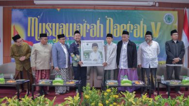 Photo of MUSDA Ke-5 MUI Gresik: KH Ainur Rofiq Thoyyib Terpilih, Bupati Yani Tekankan Pentingnya Transformasi Digital