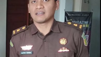 Photo of Dugaan Korupsi Beras CSR PT.Smelting, Kejari Gresik Kembali Tetapkan Ketua BPD Roomo Sebagai Tersangka dan Ditahan