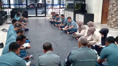 Photo of Pusdikhidros Kodikopsla Kodiklatal Laksanakan Sholat Hajat dan Doa Bersama