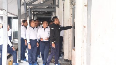 Photo of Tinjau Infrastruktur Kesatrian, Komandan Kodiklatal Pimpin Olahraga Pagi dan Tour Fasilitas