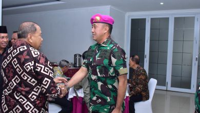 Photo of Dankodiklatal Hadiri Silaturahmi Komandan Korps Marinir Dari Masa Ke Masa