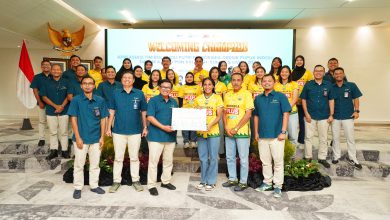Photo of Atlet Dan Pelatih Voli Juara Livoli Divisi Utama Dan Pwraih Emas PON XXI Aceh-Sumut Terima Bonus Dari Petrokimia