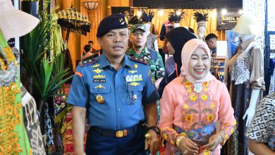Photo of Komandan Puspenerbal dan Ketua Gabungan Jalasenastri Puspenerbal Hadiri Pembukaan Jala Fair 2025
