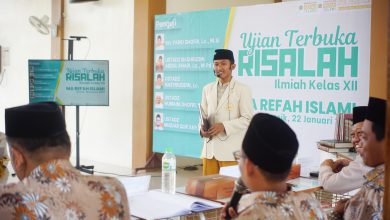 Photo of Mengagumkan !! Santri MA Refah Islami Layaknya Sarjana Jalani Tugas Akhir Ujian Terbuka Risalah Ilmiah Berbahasa Arab