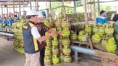 Photo of Pastikan Ketersediaan LPG 3 Kg, Polres Jombang Lakukan di Pangkalan dan Agen di Jombang