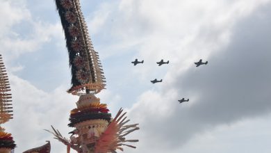 Photo of Aksi Memukau Rajawali Laut Flight, Hibur Delegasi dan Tamu Undangan di MNEK 2025