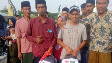 Photo of Dua Orang Warga Sampang Jalan Kaki Menuju Mekkah