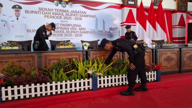 Photo of Sertijab Bupati Dan Wakil Bupati, Polres Sampang Turunkan Unit Penjinak Bom