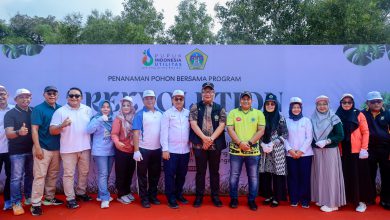 Photo of Menanam untuk Masa Depan: Kolaborasi Pemerintah dan BUMN Wujudkan Gejos sebagai Ruang Hijau Edukatif