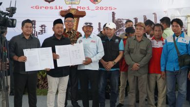 Photo of Bupati Gresik dan Serikat Buruh Sepakati Enam Komitmen untuk Kesejahteraan Pekerja, Saat Peringati May Day 2025