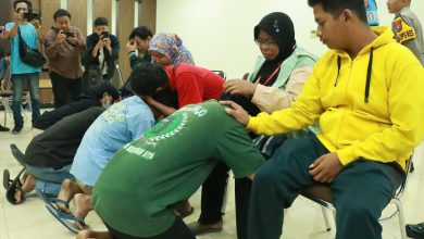 Photo of Remaja jadi Anggota Gangster Diamankan, Sujud Menangis di Hadapan Orang Tua di Mapolres Gresik