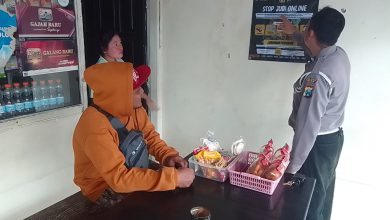 Photo of Polsek Menganti Berikan Himbauan Tentang Bahaya Judi Online Kepada Masyarakat