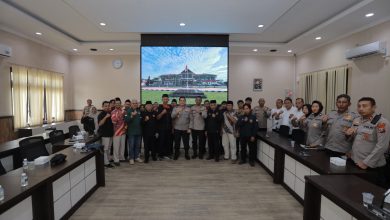 Photo of Polres Blitar Tegaskan Komitmen Jaga Kamtibmas Lewat Silaturahmi Bersama Perguruan Pencak Silat Se Jatim