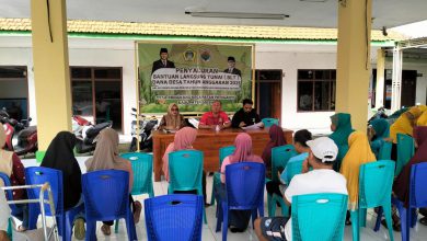 Photo of Tingkatkan Kesejahteraan Warga, Pemdes Bringkang Salurkan BLT DD