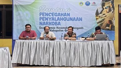 Photo of Lindungi Generasi Muda dari Bahaya Narkoba, Pemdes Domas dan BNNK Gresik Gelar Sosialisasi