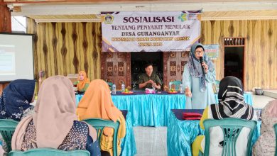 Photo of Salut, Pemdes Guranganyar Cerme Edukasi Pola Hidup Sehat Agar Warga Bebas Stunting dan Penyakit Menular