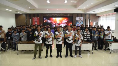 Photo of Sambut HUT Bhayangkara ke 79, Polres Gresik Ajak Remaja Jauhi Narkoba Lewat Turnamen Esport