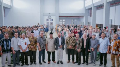 Photo of Bupati Gresik Serukan Peningkatan Skill Mahasiswa di Ajang SNEKBIS 2025