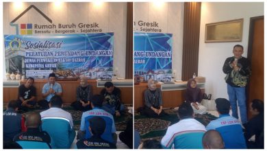 Photo of Sosperda Tahap V Tahun 2025, DPRD Gresik F-PPP. Imam Syaifudin Sampaikan Perda Tentang Fasilitasi Kemitraan Berusaha Di Daerah