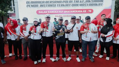 Photo of Meriahkan HUT Bhayangkara ke-79, Polres Jombang Gelar Olah Raga Bersama dan Fun Bike