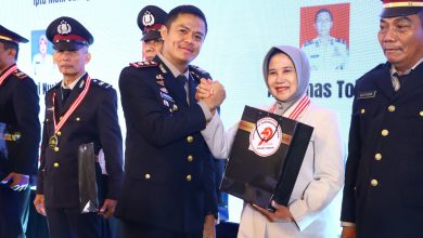 Photo of Upacara dan Tasyakuran Peringatan ke-79 Hari Bhayangkara  di Gresik Berlangsung Khidmat