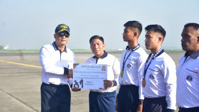 Photo of Komandan Puspenerbal Inginkan Acara Pemberian Apresiasi Pada Personel Berpreatasi Sering Dilakukan