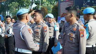 Photo of Bidpropam Polda Jatim Gelar Gaktibplin dan Tes Urine di Polres Gresik, Nihil Pelanggaran