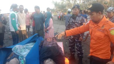 Photo of Gerak Cepat Prajurit Lanal Banyuwangi Koarmada II Dalam Pencarian Korban KMP Tunu Pratama Jaya Yang Tenggelam Di Selat Bali