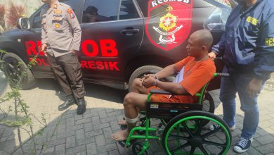 Photo of Rekontruksi Ahmad Midhol Pembunuh Di Desa Imaan Sedot Perhatian Warga