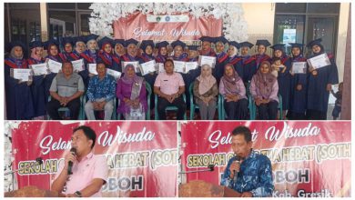 Photo of Gelar Wisuda SOTH, Desa Boboh Berhasil Mencetak 22 Orang Tua Hebat