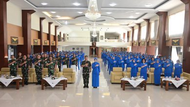 Photo of Danpuspenerbal : Dibalik Sukses Suami Ada lstri Yang Hebat