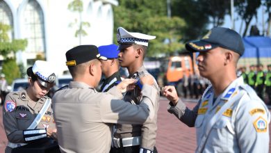 Photo of Polres Gresik Gelar Apel Pasukan Operasi Patuh Semeru 2025, Tanda Dimulainya Penertiban Berlalu Lintas